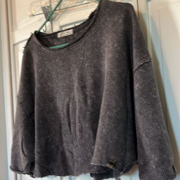 We the Free gray cropped sweater poncho - Size M - Picture 3 of 7